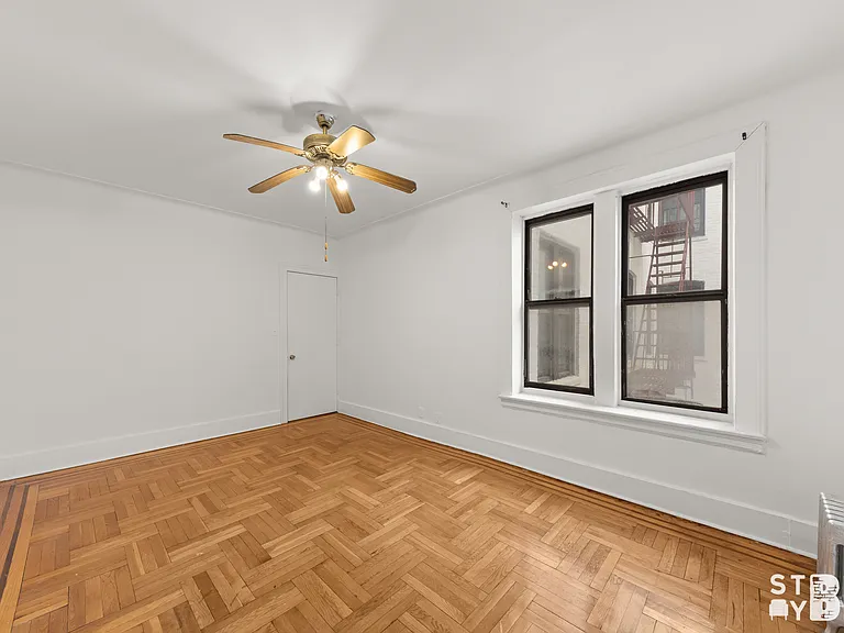 710 Avenue S #A6 — Photo 3