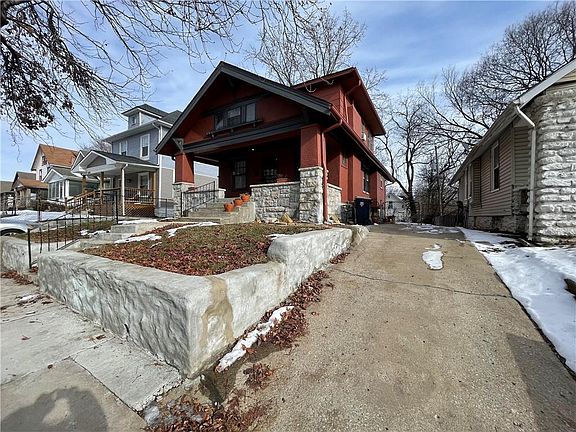 2nd image of 2537 Mersington Ave