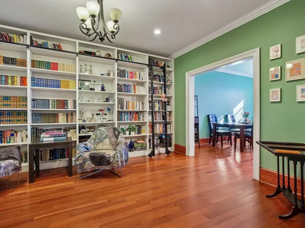 2014 New York Avenue image 6 of 32