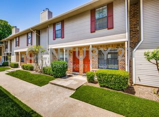 929 W Hickory St #A-13, Denton, TX 76201