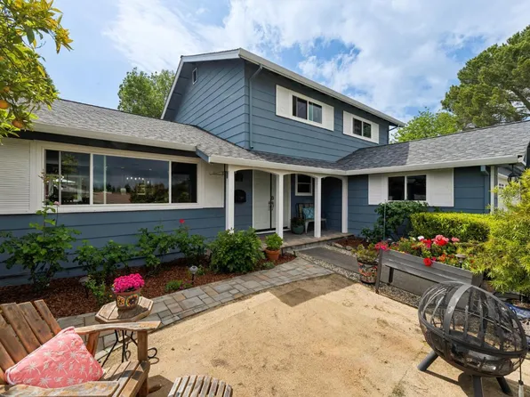 385 San Carlos Way, Novato, CA 94945