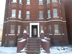 1st image of 665 W Willis St APT 104