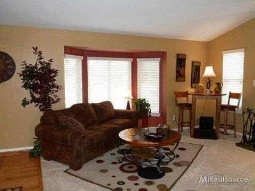 3rd image of 46254 Royal Dr