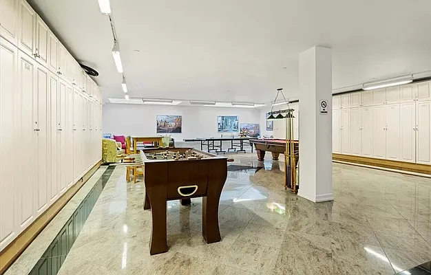 Rented by Compass | media 19