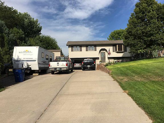 3rd image of 138 Northridge Circle Dr