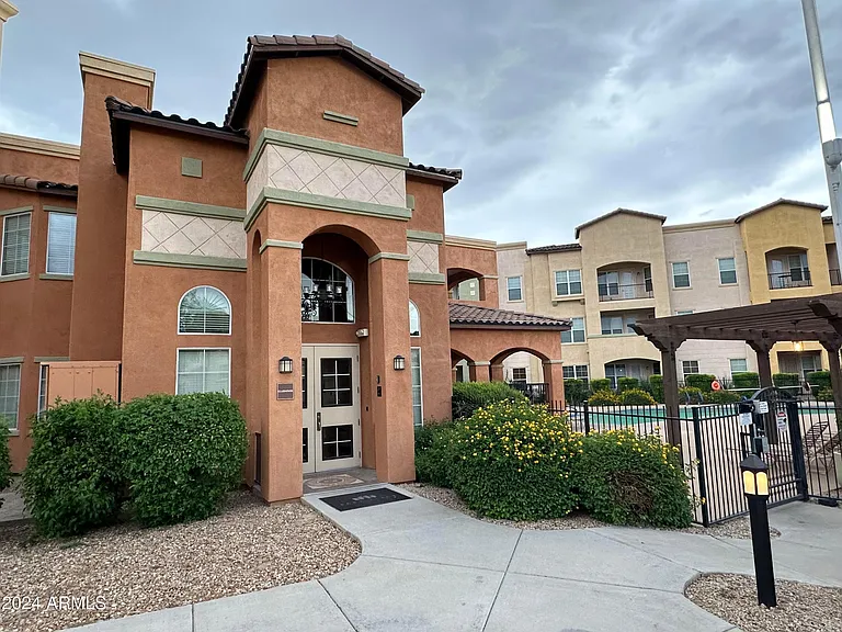 14575 W Mountain View Blvd #111 — Photo 34