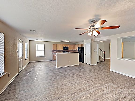 5th image of 335 Mantova Dr