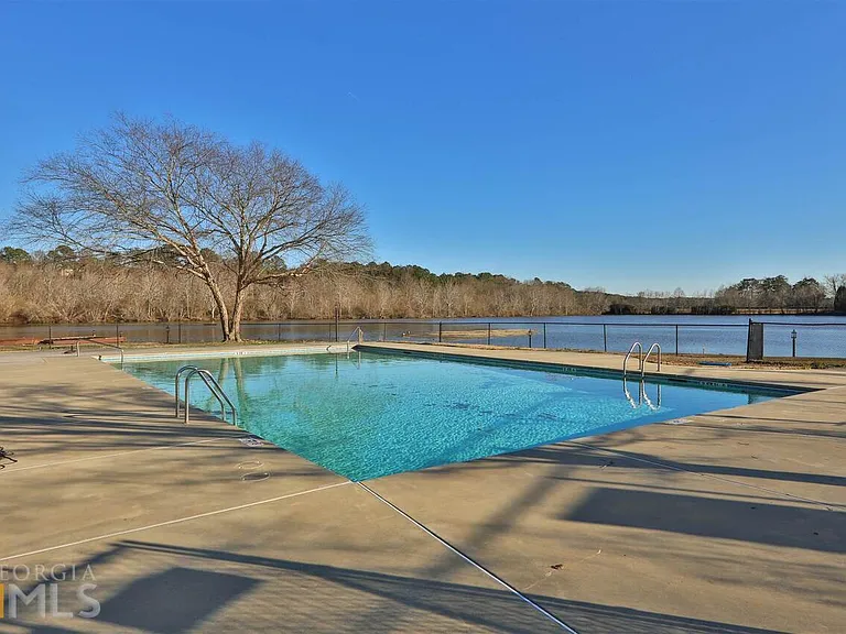 13 Northlake Dr #13 — Photo 40