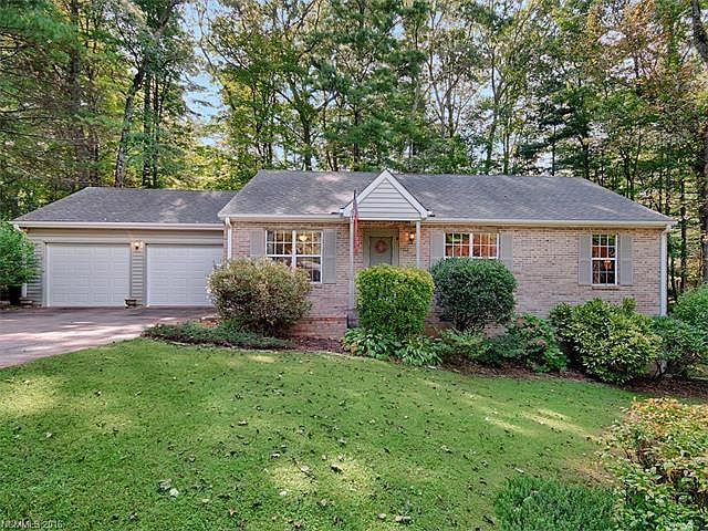 1st image of 206 Pine Cove Ln