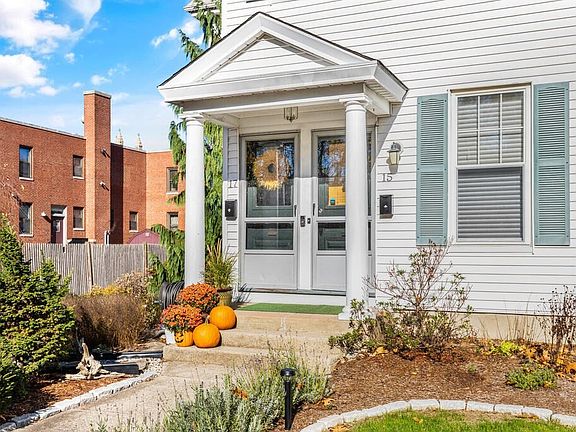 5th image of 17 Avery St #17
