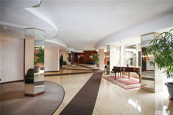 Sold by Century 21 American Homes | media 22