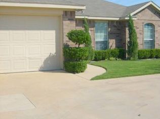819 Nandina Way APT 1, Waxahachie, TX 75165