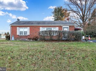 6203 Blue Bird Ave, Harrisburg, PA 17112