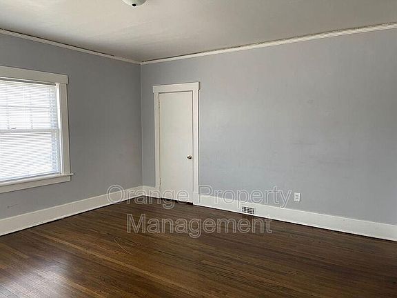 4th image of 4 Park Ave #4