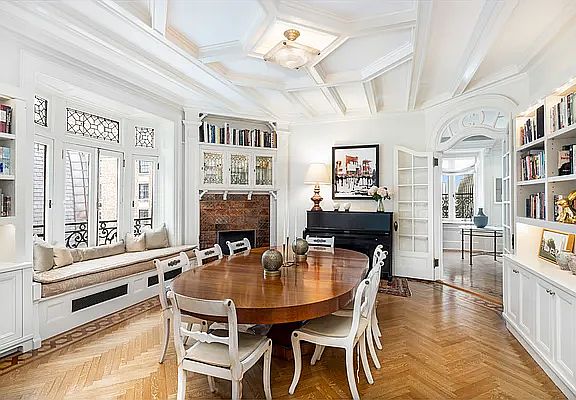 4th image of 171 W 71st St #12B