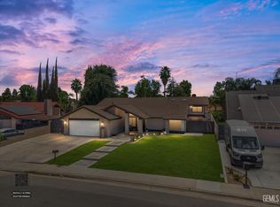 6805 Seapines Dr, Bakersfield, CA 93309