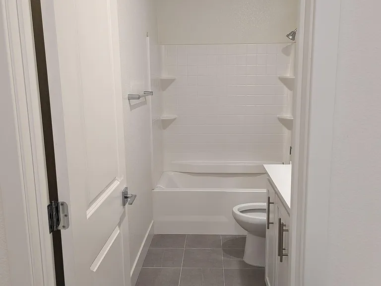 secondary bathroom