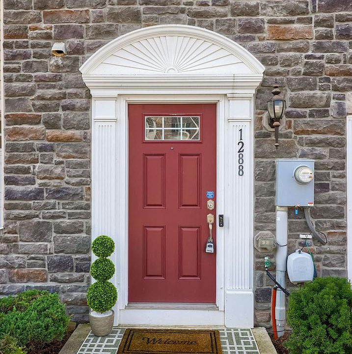 1st image of 1288 Elderslie Ln #88