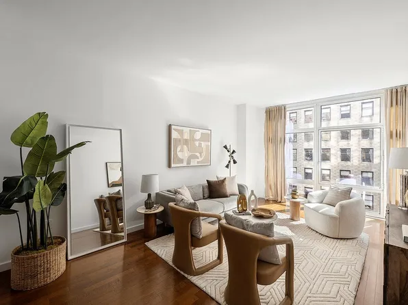 1600 Broadway APT 9A, New York, NY 10019