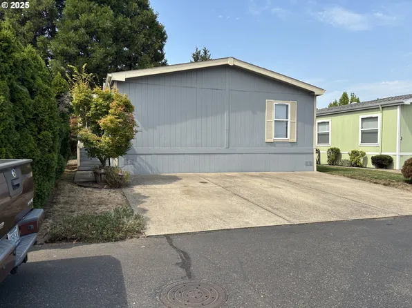 18345 NE Glisan St Unit 2, Portland, OR 97230