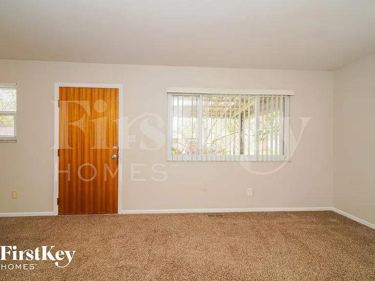 1509 Yazoo Dr — Photo 2