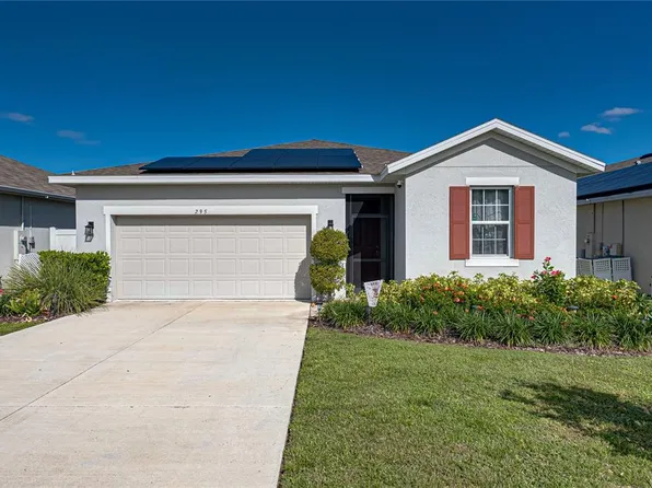 295 Lake Smart Cir, Winter Haven, FL 33881
