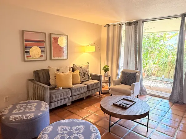 7625 E Camelback Rd, Scottsdale, AZ