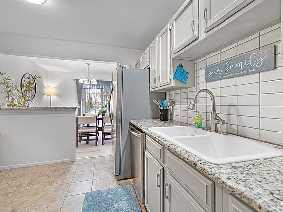 4th image of 2326 Knollwood Ct Unit W1