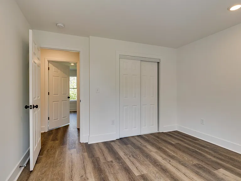 1812 Batts Blvd — Photo 16