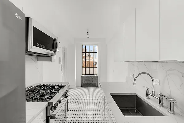 Rented by Douglas Elliman | media 3