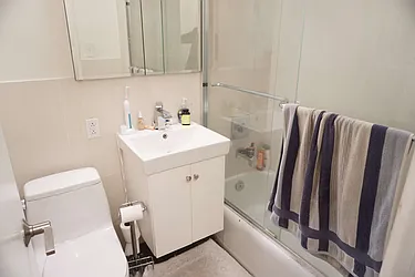 Rented by Manhattan Apartment Organization