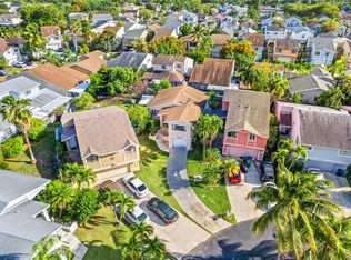 10042 SW 220th St, Cutler Bay, FL 33190