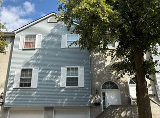40 Harmony Cir #40, Bradford West Gwillimbury, ON L3Z 2T9
