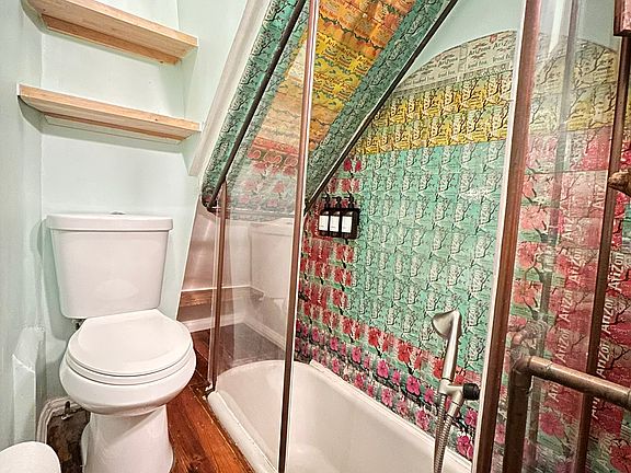 4th image of 258 Fairmount Ave Floor 1