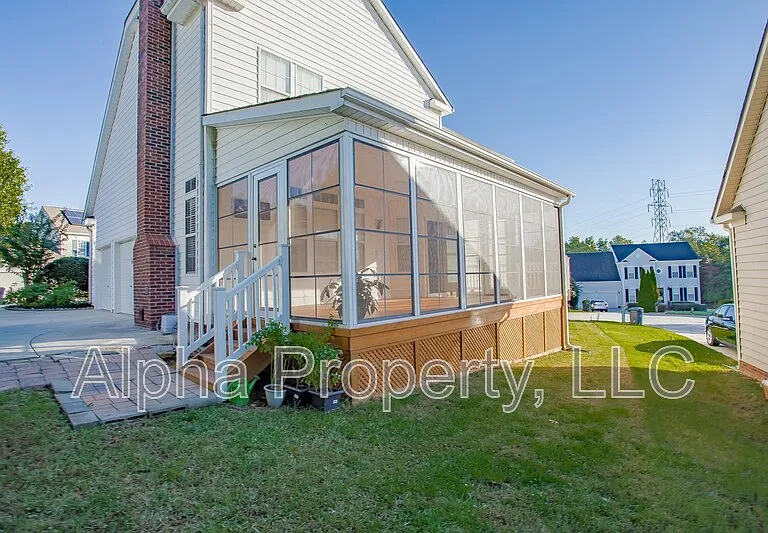 120 Windsong Dr — Photo 27
