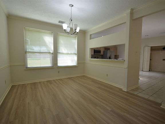 5th image of 13802 Rosebranch Ct