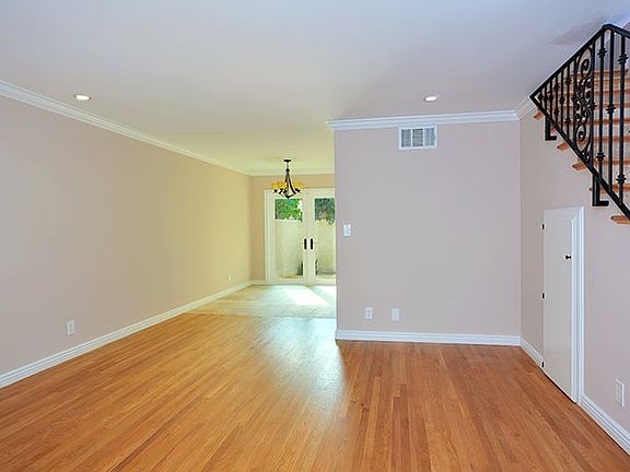 4th image of 314 Eldorado St #B