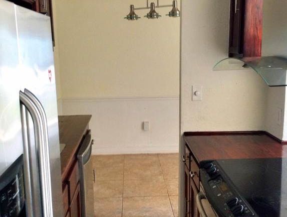 4th image of 350 Taylor Ave APT B8