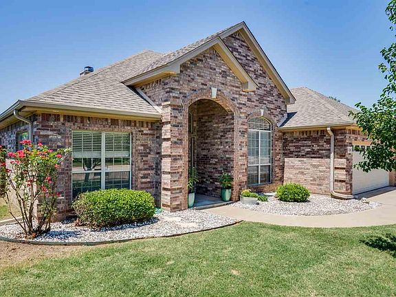 2nd image of 4124 Candlewood Cir