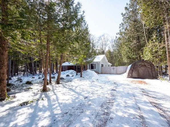 52 Spry Lake Rd, South Bruce Peninsula, ON N0H 2T0
