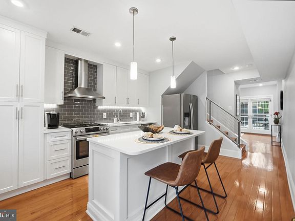 5th image of 1433 W St NW