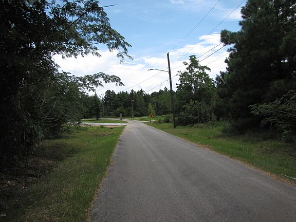 4th image of 123 Dogwood Dr
