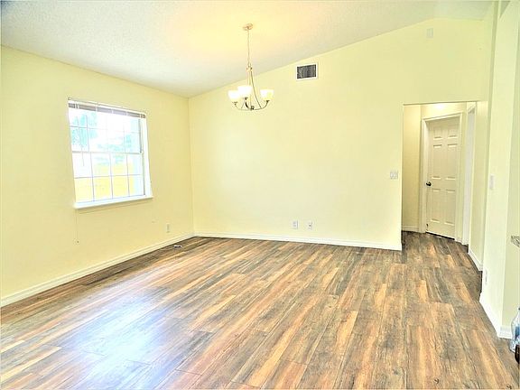 4th image of 5119 El Claro Cir