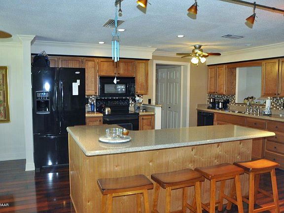4th image of 4619 Doris Dr