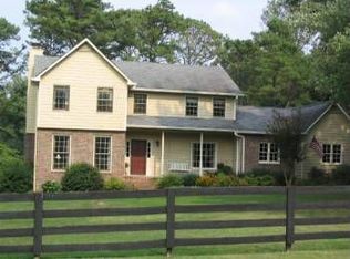 615 Meadowglen Trl, Roswell, GA 30075