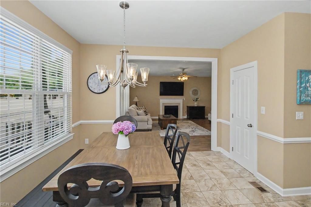 Apartment in Chesapeake - View 6