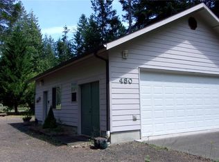 480 N Fairway Dr E, Hoodsport, WA 98548