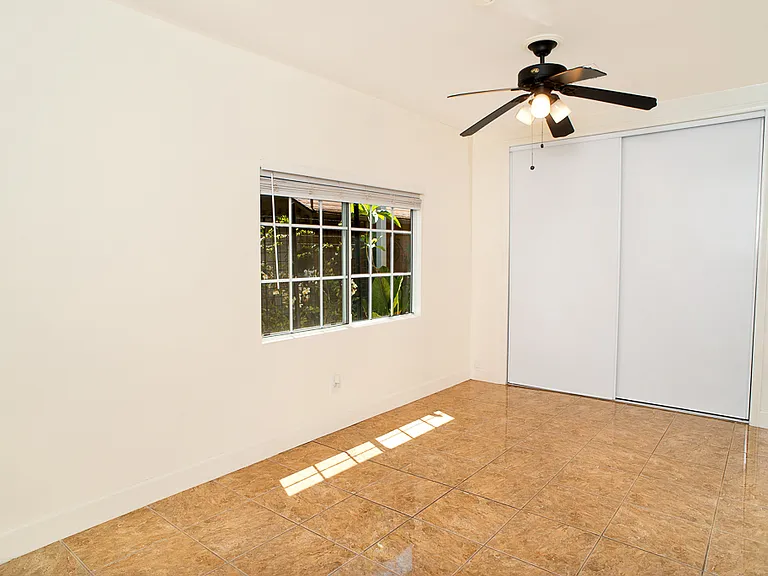 7029 Orion Ave — Photo 16