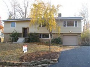 1640 S Pickwick Pl, Bloomington, IN 47401