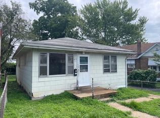 119 E Goetz Ave, Saint Louis, MO 63125